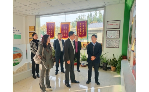金鳳區(qū)黨委常委、統(tǒng)戰(zhàn)部部長韓廷鋒蒞臨銀川伊百盛調(diào)研民族團結進步創(chuàng)建工作